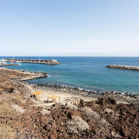 Cozy Rustic House & Terrace, El Pinar Casa vacanze