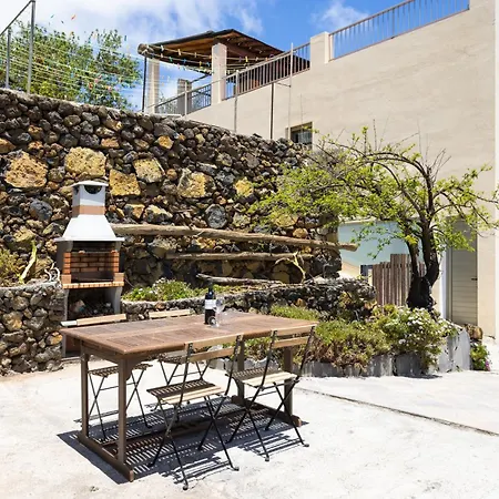 Cozy Rustic House & Terrace, El Pinar * Taibique