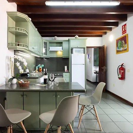 Casa vacanze Cozy Rustic House & Terrace, El Pinar *