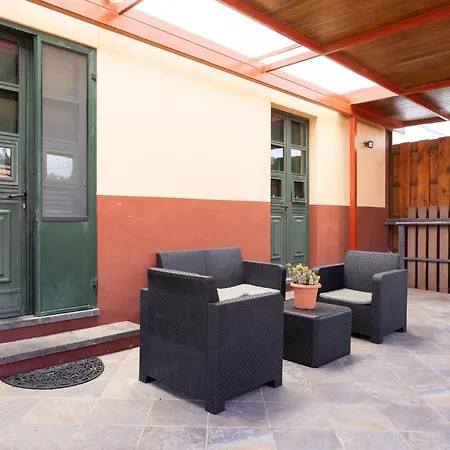 Cozy Rustic House & Terrace, El Pinar *