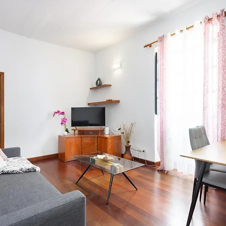 Cozy Rustic House & Terrace, El Pinar Casa vacanze